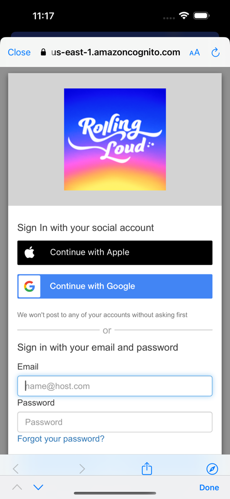 Rolling Loudアプリのログインページ、Apple、Google、またはメールとパスワードでのサインインオプションが表示されています