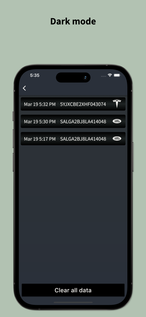 VIN-Decoder-App-Oberfläche im Dark-Mode, die eine Historie gescannter Fahrgestellnummern anzeigt