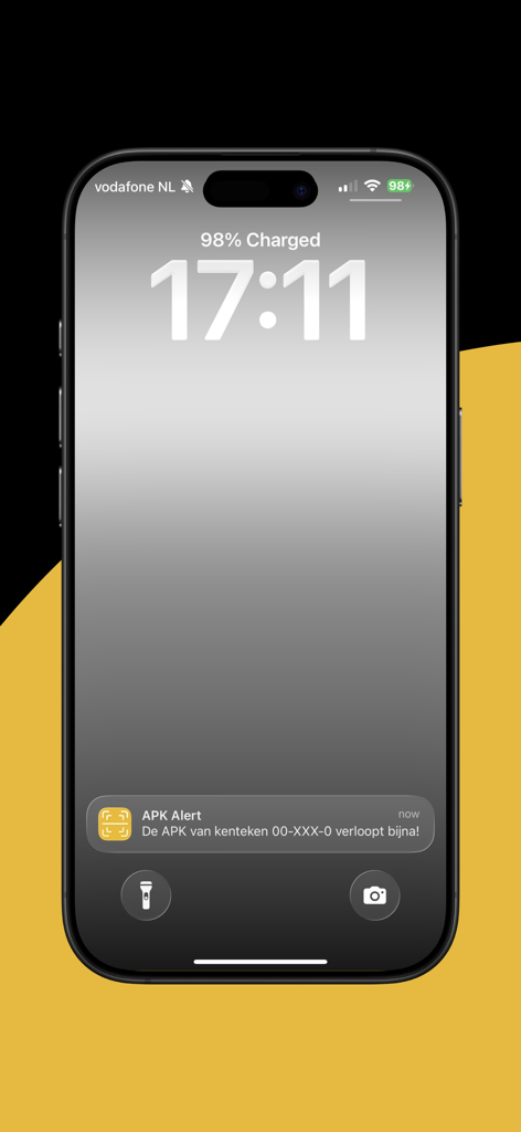 Tela de bloqueio do smartphone exibindo uma notificação de expiração de inspeção de APK do aplicativo Kenteken Scanner