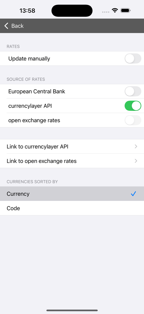 Menú de configuración de la aplicación X-Currency mostrando selecciones de fuentes de tarifas y opciones de ordenación.