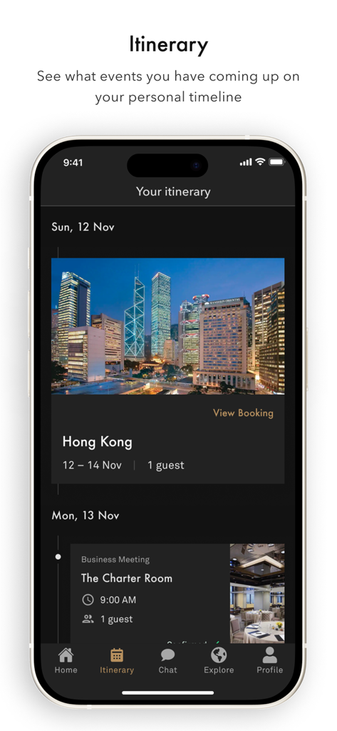 호텔 및 비즈니스 회의 세부 정보를 포함한 홍콩 숙박 여행 일정표를 보여주는 럭셔리 모바일 앱 인터페이스
