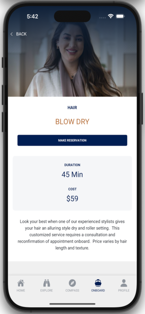 Tela do aplicativo móvel AROYA Cruises para reservar um serviço de secagem de cabelo, mostrando duração e custo.