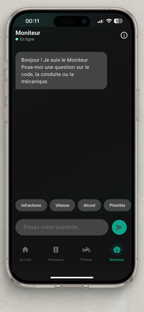 Code Moto ETM - Permis A A1 A2 - Interface de chat avec un instructeur virtuel dans l'application mobile Code Moto ETM pour la préparation à l'examen théorique moto.