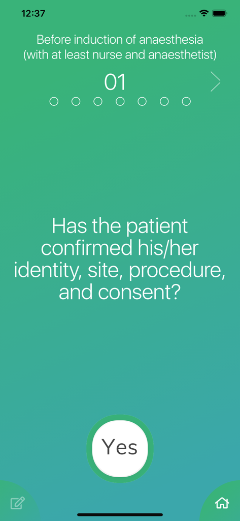 Application Checklist OMS de sécurité chirurgicale montrant l'étape de confirmation de l'identité du patient avant l'induction de l'anesthésie