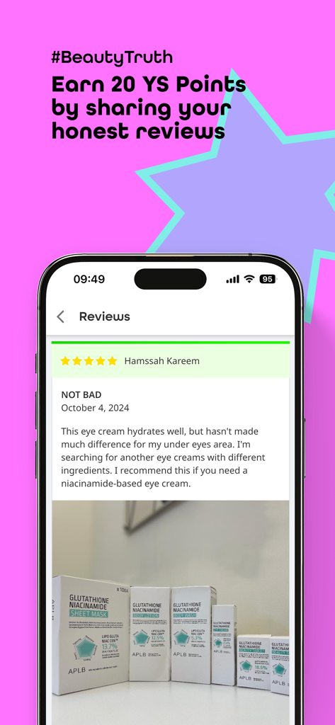 YesStyle App-Oberfläche mit Kundenbewertungen für koreanische Hautpflegeprodukte und einem Prämienprogramm für Feedback.