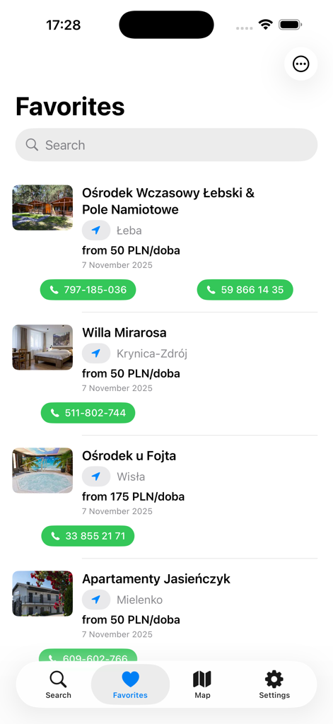 모바일 앱 화면에 가격과 직접 전화 버튼이 표시된 폴란드의 즐겨찾는 숙소 목록