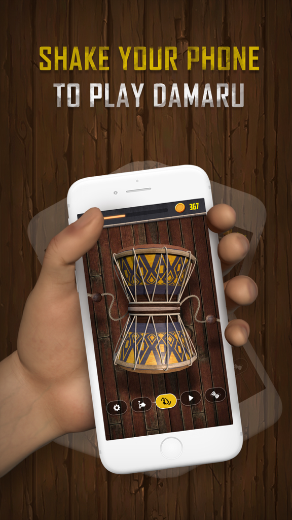 Damaru - Origin Of Music - Uma mão agitando um smartphone para tocar o instrumento de tambor Damaru digital no aplicativo.