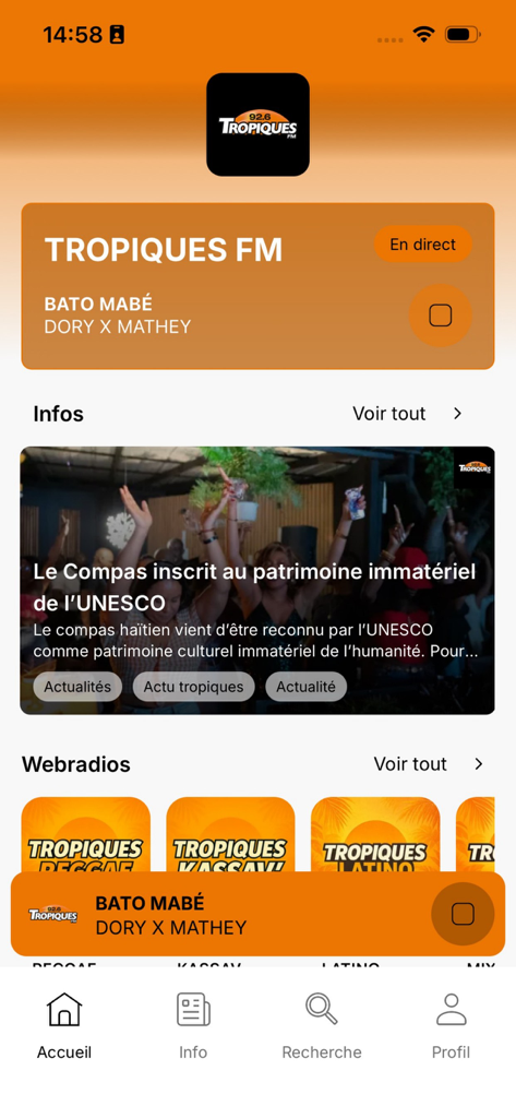 Écran d'accueil de l'application Tropiques FM avec un lecteur radio en direct, une section d'actualités et plusieurs stations de webradio