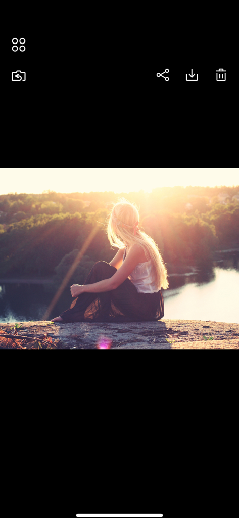 PIXPRO Remote Viewer - Photo playback on PIXPRO Remote Viewer app showing a sunset landscape