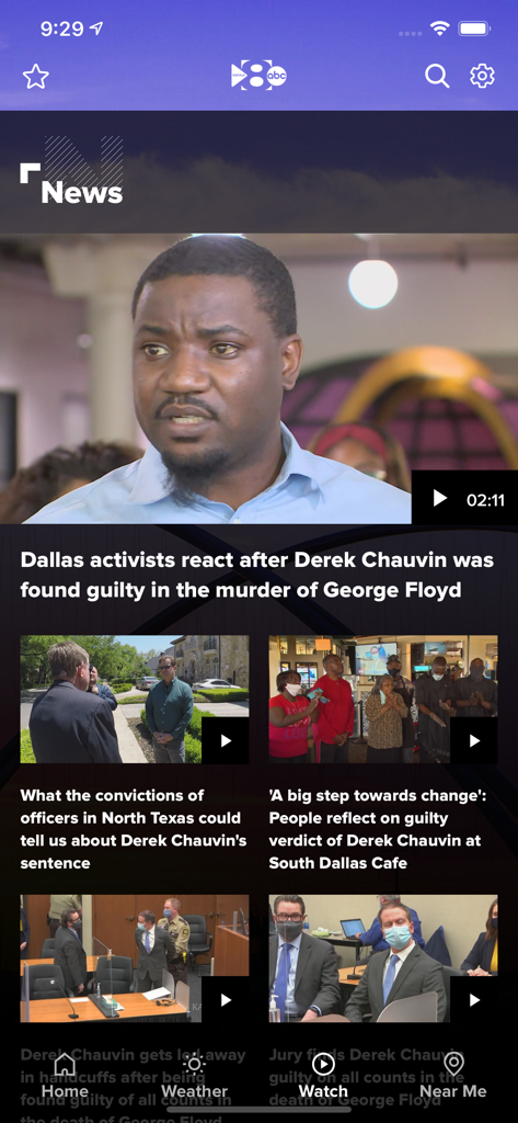 WFAA - News from North Texas - Interfaz de la aplicación WFAA News que muestra titulares de noticias locales de Dallas y el norte de Texas.