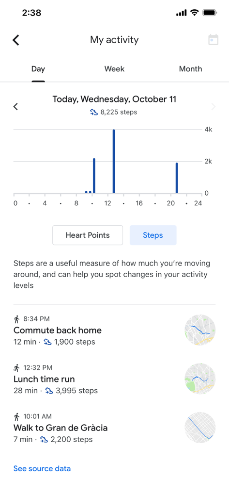 Google Fit: Activity Tracker - Interface de l'application Google Fit montrant l'historique de l'activité quotidienne avec les pas et les promenades suivies sur des cartes