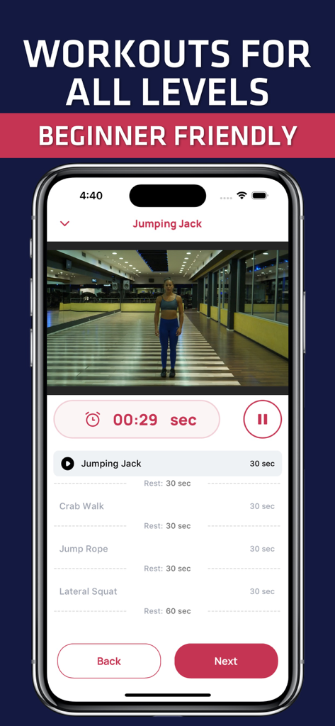 Pantalla de smartphone que muestra un video de ejercicio de jumping jack apto para principiantes y una lista de ejercicios en la app Rutina de Core y Abdominales.