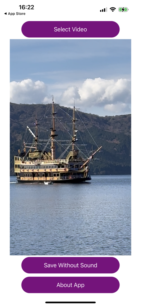 Mute Video Sound PRO - Interface of the Mute Video Sound PRO app showing a video preview and a button to save without sound