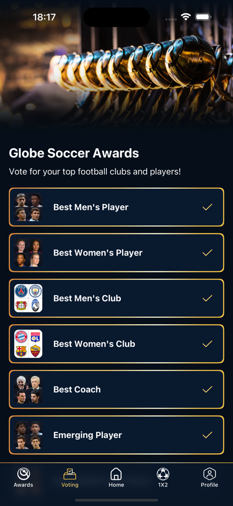 Interface de votação na aplicação Globe Soccer mostrando categorias para melhores jogadores, clubes e treinadores