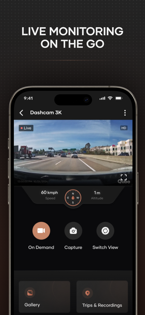 Qubo Pro - Écran de smartphone montrant l'application Qubo Pro avec un flux en direct de la dashcam sur une autoroute et des données de vitesse en temps réel.