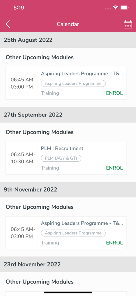 AIA iLearn BN - Une vue de calendrier montrant les prochains modules de formation et les boutons d'inscription dans l'application AIA iLearn BN