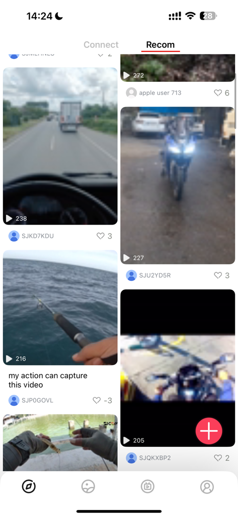 Feed de la comunidad de la aplicación SJCAM Zone mostrando videos de acción compartidos por usuarios