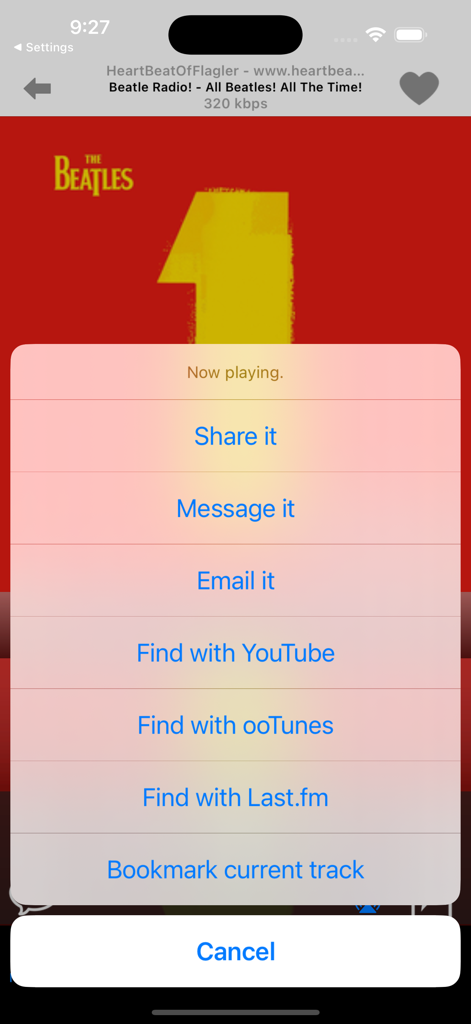 ooTunes Radio: Record & Alarm - The Beatles 트랙을 YouTube 및 Last.fm에서 공유, 메시지 또는 찾을 수 있는 옵션을 보여주는 ooTunes Radio 앱의 메뉴.