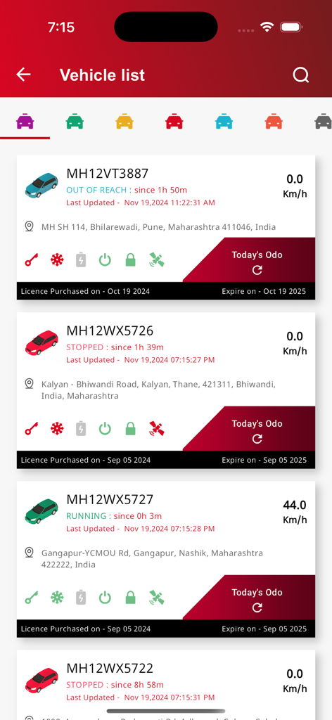 هوشمند ردیاب - Smart Tracker app vehicle list showing GPS location and status of multiple cars