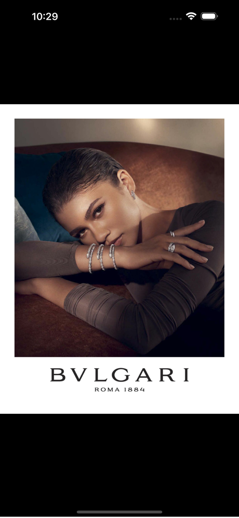 Architectural Digest (Deutsch) - Architectural Digest 앱의 젠데이아를 특징으로 하는 고급 불가리 주얼리 광고