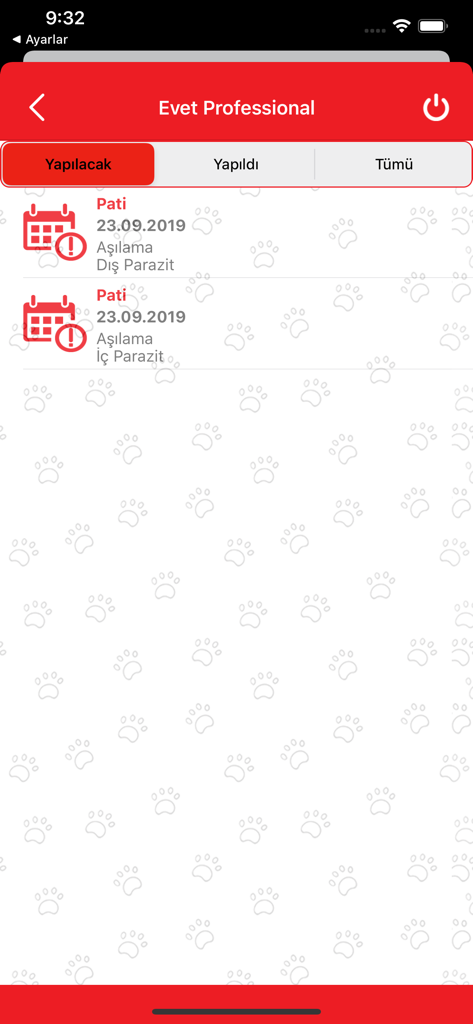 Evet Pro - Interface de l'application mobile Evet Pro affichant les rappels de vaccination et de traitement antiparasitaire pour animaux.