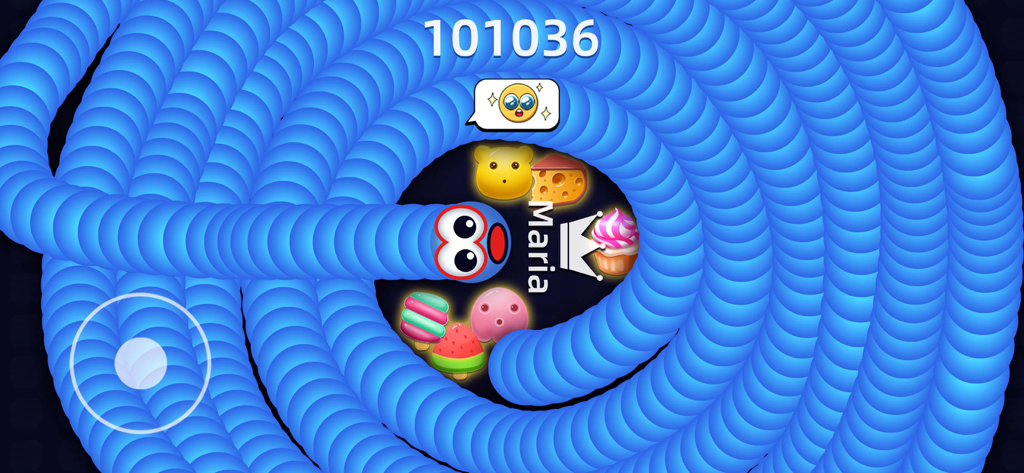 Snake Battle - Snake Game - A giant blue snake coiled around food items and a high score in the Snake Battle game