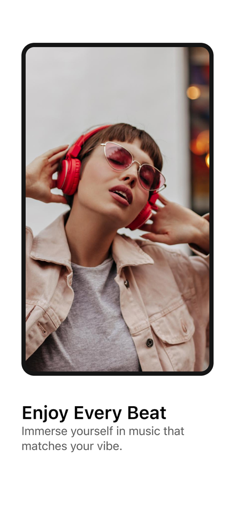 Equalizer: Music Bass Booster. - Eine stilvolle junge Frau mit pinken Kopfhörern, die ein immersives Musikerlebnis genießt.