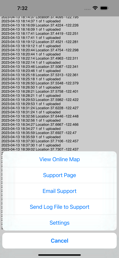 FollowMee GPS Location Tracker - Screenshot di FollowMee GPS Tracker che mostra i log dei dati di posizione e un menu con opzioni di supporto