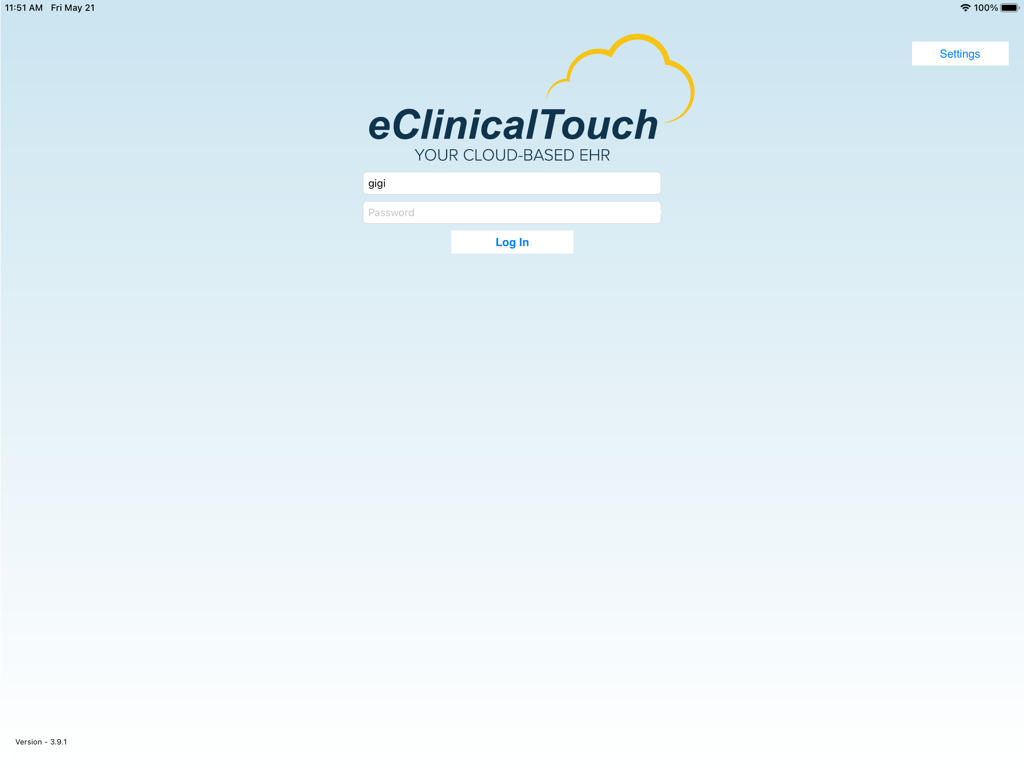 iPad上のeClinicalTouchクラウドベースEHRアプリのログイン画面。