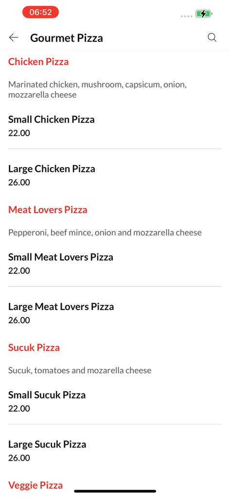 Menu de pizza gourmet no aplicativo Mangal Turkish Cuisine com opções para amantes de frango e carne
