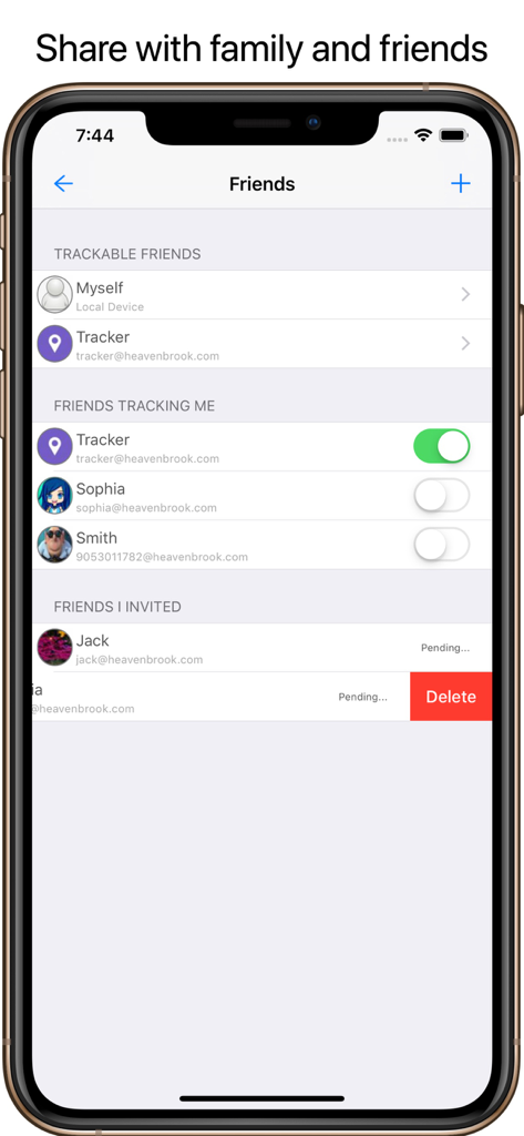 GPS Tracker+ - Écran des amis de l'application GPS Tracker plus pour gérer les autorisations de partage de localisation avec la famille et les contacts
