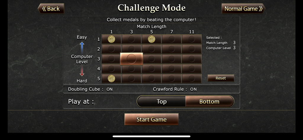 The Backgammon - 크로포드 규칙 및 더블링 큐브와 같은 전문가 규칙, 난이도, 경기 길이 옵션을 보여주는 백개먼 앱의 챌린지 모드 메뉴.