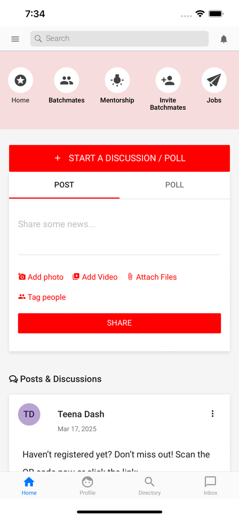 AAFT Connect - Écran d'accueil de l'application mobile AAFT Connect présentant des outils de réseautage pour anciens élèves, des discussions et des opportunités de carrière.