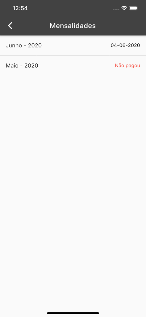 날짜 및 결제 상태가 포함된 월별 헬스장 멤버십 결제 목록을 보여주는 모바일 앱 화면