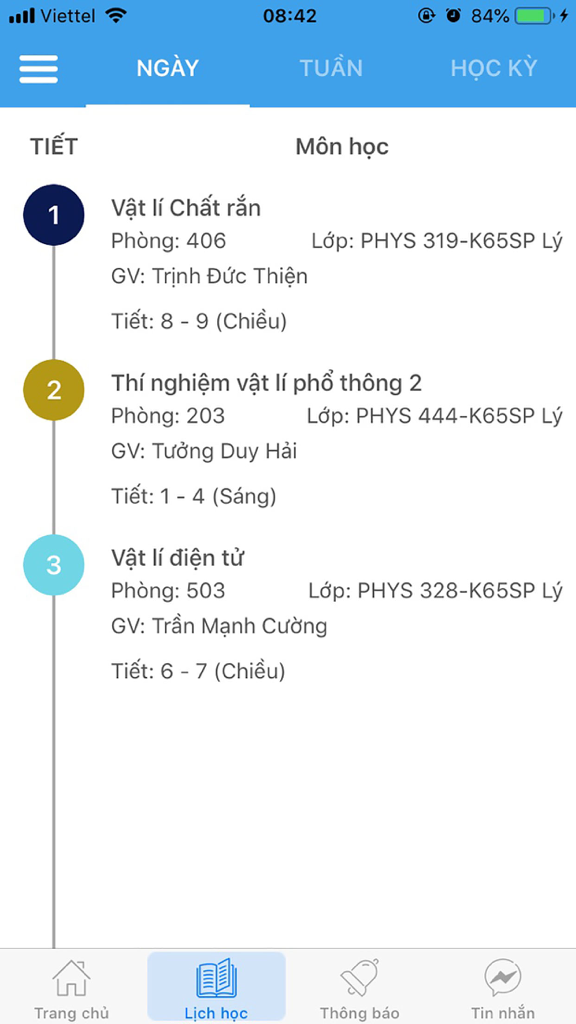 A daily university class schedule displayed within the UniStudent mobile app interface