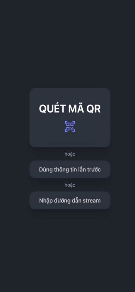 Camera Live app interface showing options to scan a QR code or manually enter a stream link to connect an IP camera