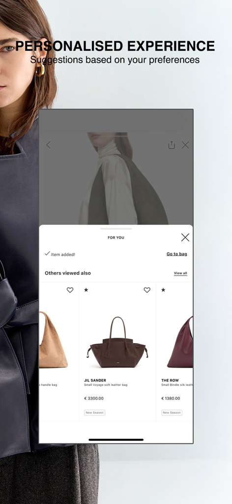 Interface de l'application LUISAVIAROMA affichant des suggestions de produits personnalisées et des recommandations de sacs à main de créateurs.
