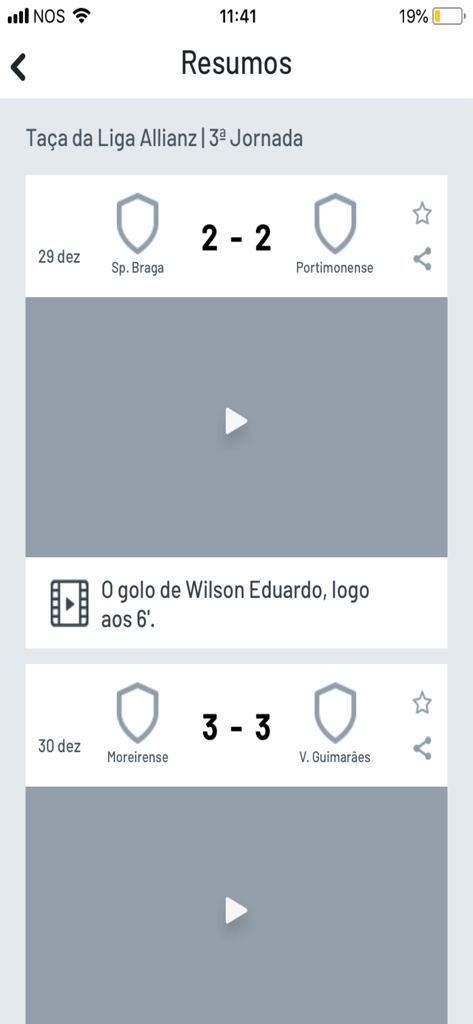 Record - Interface of the Record app showing football match summaries and video highlights for the Portuguese league.