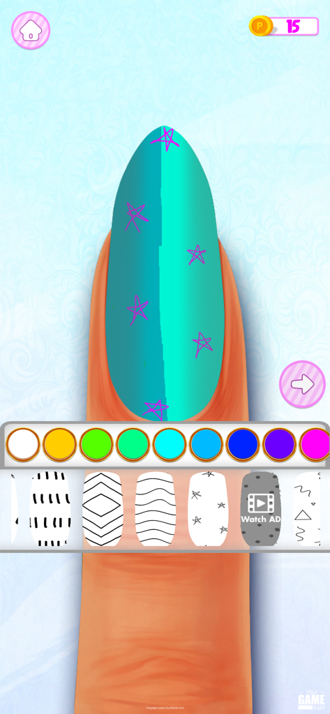 Nail Salon Game: Makeup Games - Juego de salón de arte de uñas digital que muestra una uña stiletto decorada con esmalte azul y patrones de estrellas púrpuras
