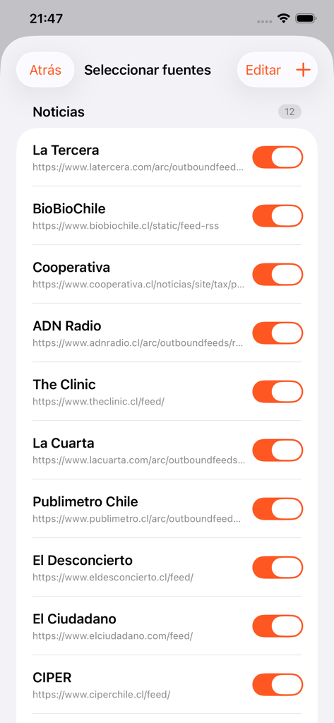 Noticias de Chile: Diarios - Mobile app screen for selecting news sources from a list of Chilean newspapers and radio stations