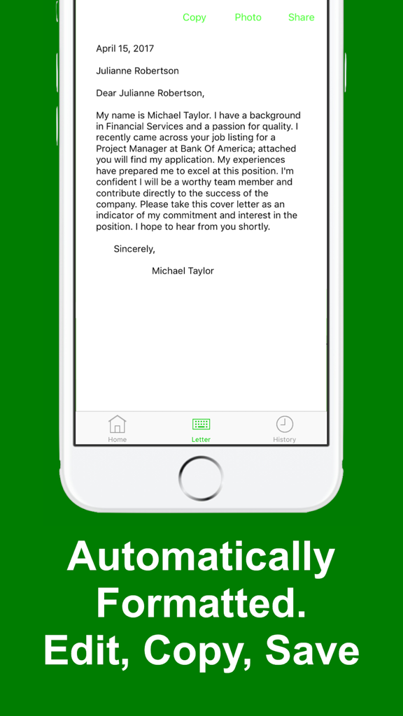 Anteprima di una lettera di presentazione formattata professionalmente su uno schermo di smartphone all'interno dell'app Cover Letter+.