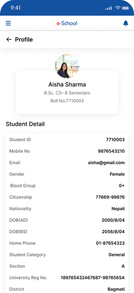 eSchool App by eZone - Pantalla de perfil de estudiante que muestra información personal y académica detallada en la aplicación eSchool