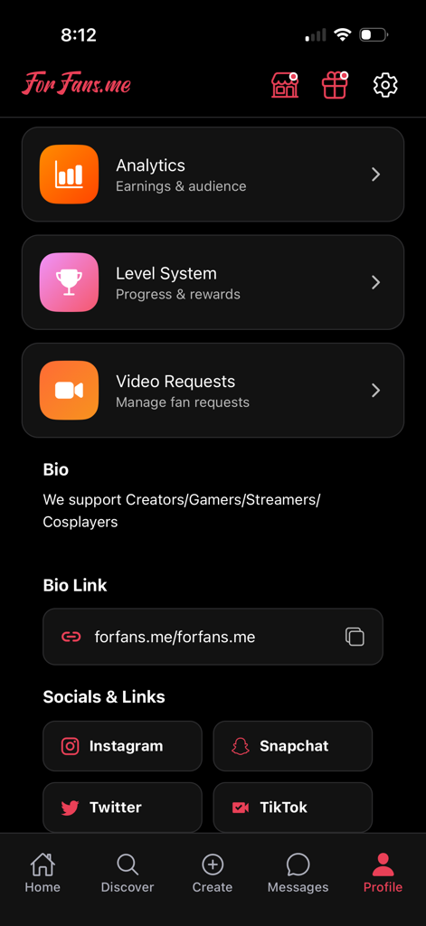 ForFans.me - ForFans.me app creator profile dashboard showing analytics video requests and social media links
