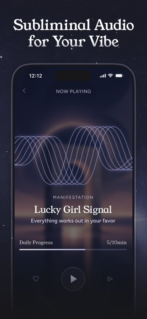 Fate – Subliminals - Pantalla de smartphone mostrando la aplicación Fate Subliminals reproduciendo la pista de manifestación "Lucky Girl Signal" con un visualizador de audio ondulante.