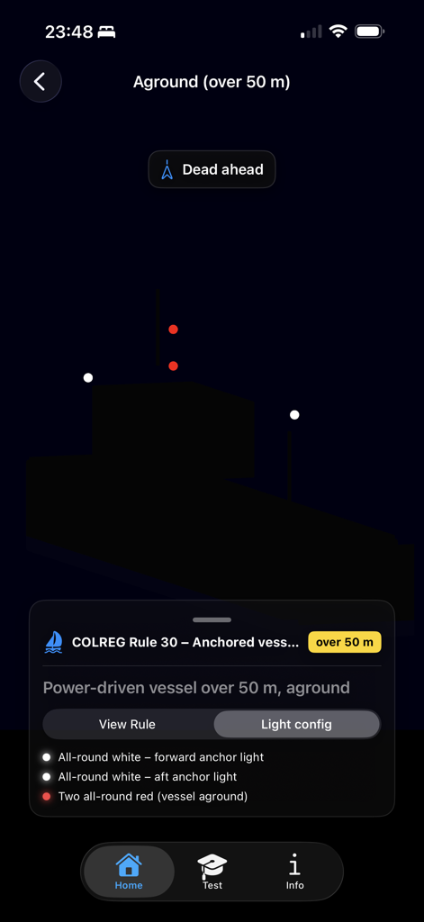 Maritime Master - Nav Lights - Visualización 3D de luces de navegación para una embarcación varada de más de 50 metros vista desde proa.