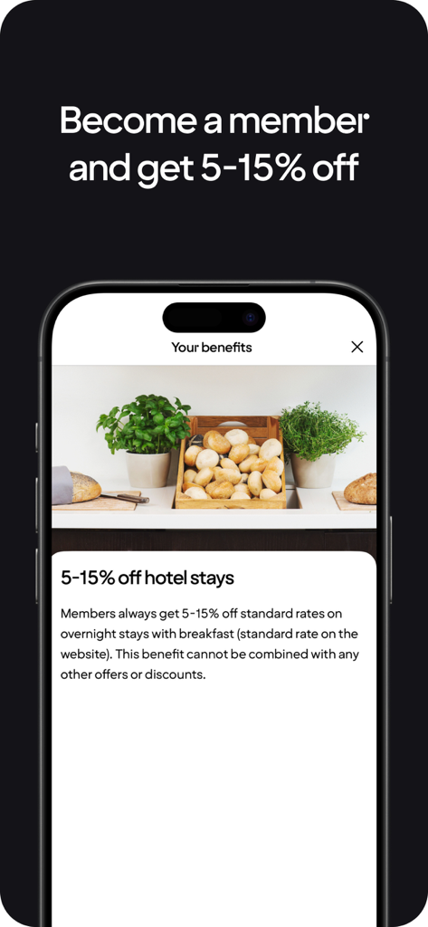 Pantalla de la aplicación Strawberry que muestra beneficios de membresía y descuentos en estancias de hotel