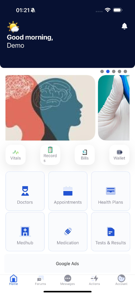 Tela inicial do aplicativo móvel Total HealthCare 360 mostrando um painel com ícones de menu para agendamentos médicos, registros de saúde e acompanhamento de bem-estar