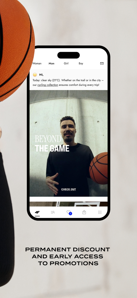 4F – sports fashion online - Home screen dell'app 4F sports fashion con una campagna di basket e dettagli promozionali.