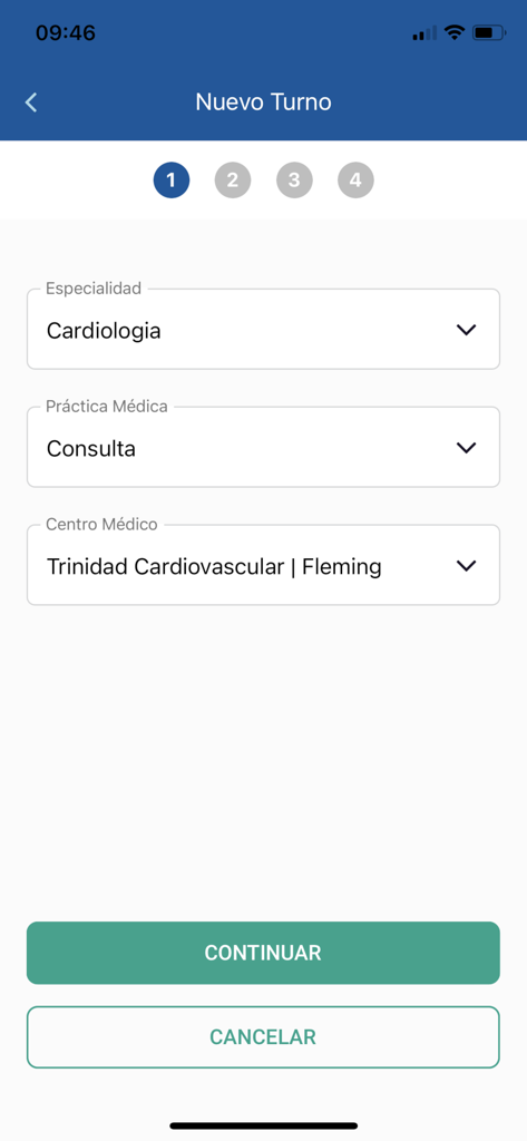 Sanatorios de la Trinidad - Captura de pantalla de la interfaz de reserva de turnos en la app Sanatorios de la Trinidad que muestra la selección de especialidad médica y centro