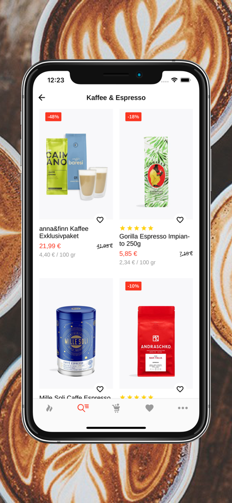 Die mobile Benutzeroberfläche von Roastmarket, die eine kuratierte Auswahl an Spezialitätenkaffee und Espresso mit Rabatt-Tags zeigt.